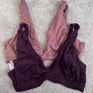 2 VS bralettes